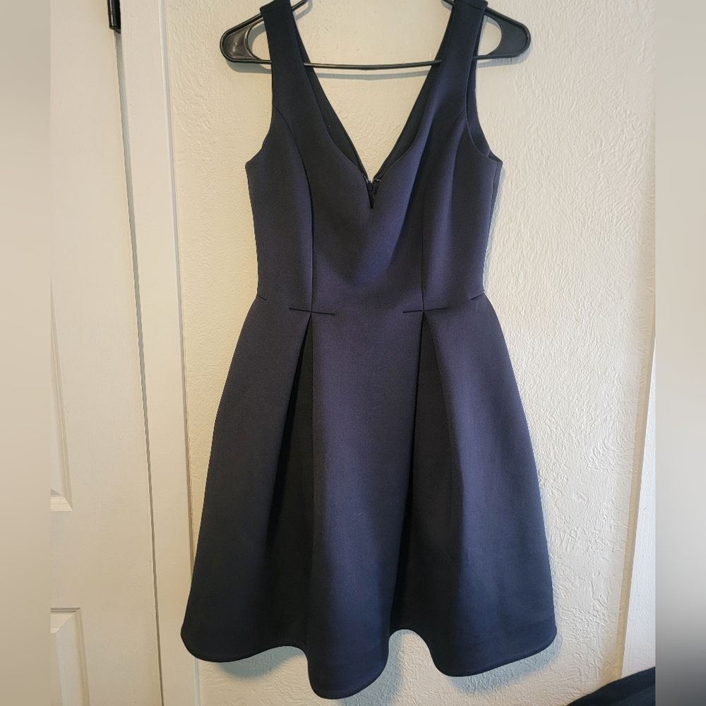 Donna Morgan Scuba Aline Pleated Flare Sleevless Navy Blue Dress 2